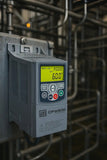 Inversor de Frequência Trifásico WEG CFW500 3CV 380-480V 6,1A IP20 – Controle Vetorial para Motores Trifásicos